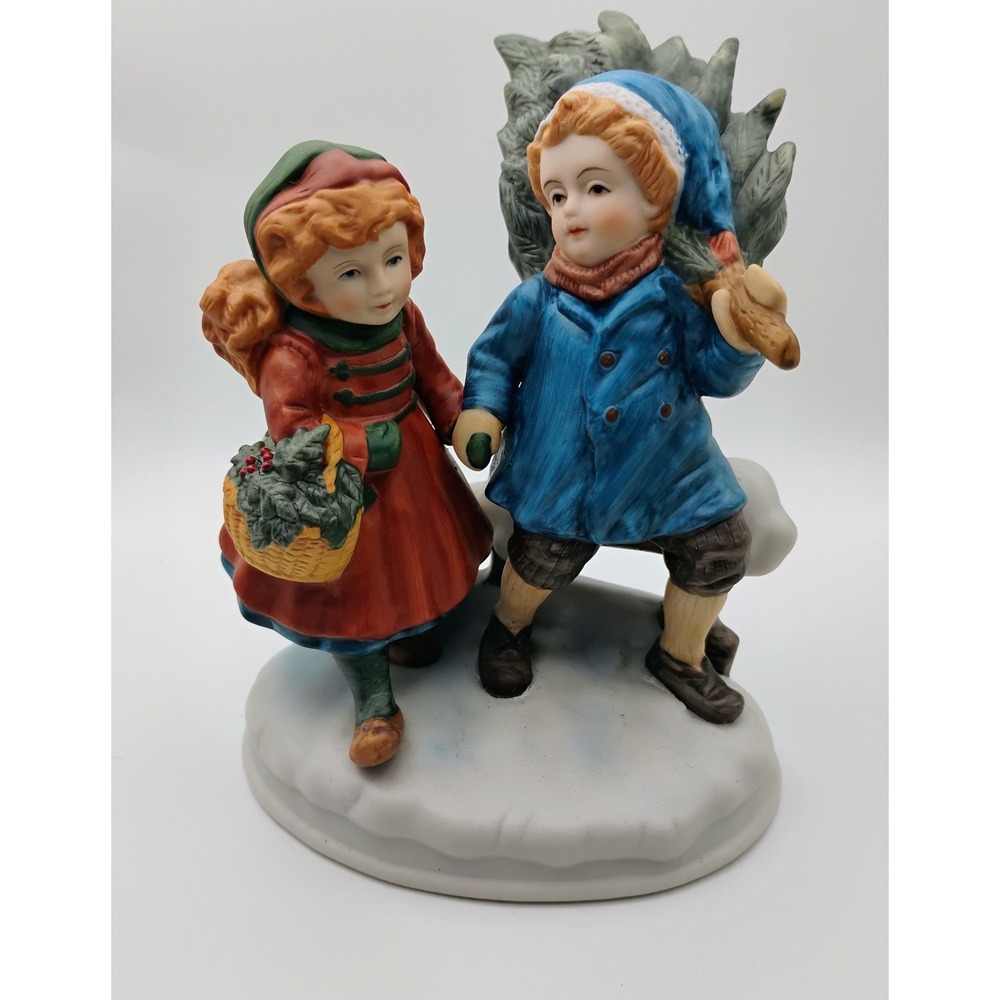 VTG Avon Christmas Memories 1981 First Edition "Sharing the Christmas Spirit"
